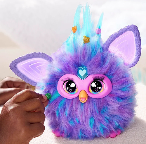 Furby Púrpura 15acc. Peluche Interactivo Animatrónico Inglés