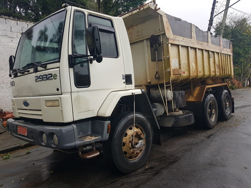 Imagem 2 de 2 de Ford Cargo 2932 E 6x4 T 3-eixos 2p (diesel) / 2007
