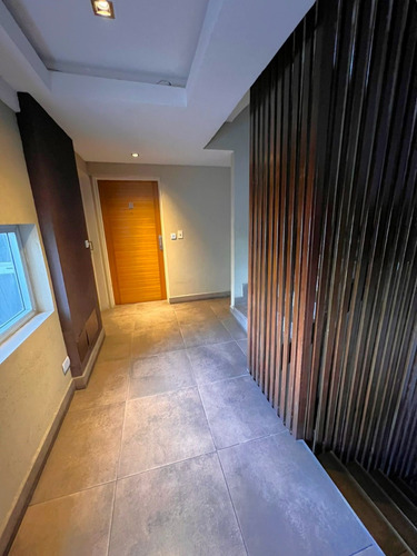 Depto 2 Ambientes En Duplex Con Balcon // Av. Presidente Peron 2672