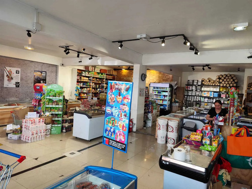 Local Comercial En Pleno Centro De Curicó (94184)