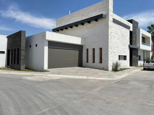 Casa En Venta En Residencial Alpes, Torreón, Coahuila De Zaragoza