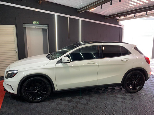Mercedes-Benz Classe GLA 1.6 Vision Turbo Flex 5p