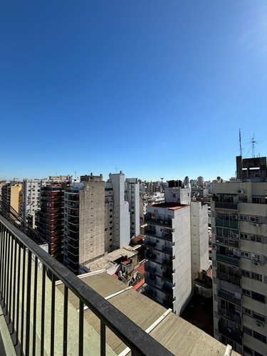Departamento Sobre Avenida - 3 Amb Al Frente - 2 Balcones - Excelente Vista Y Ubicacion
