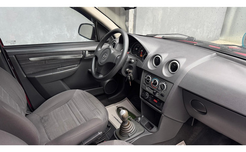 Chevrolet Prisma 1.4 MPFI MAXX 8V FLEX 4P MANUAL