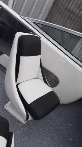 Lancha Nikita 470 Premium Open Deportiva