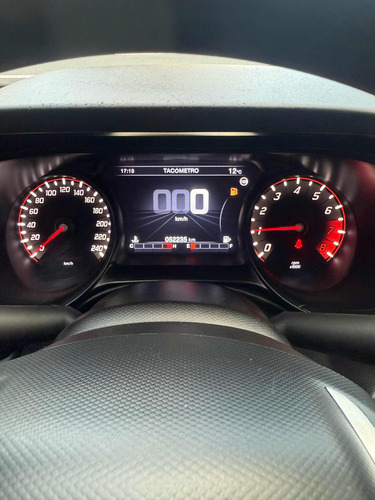 Fiat Cronos 1.8 16v Precision