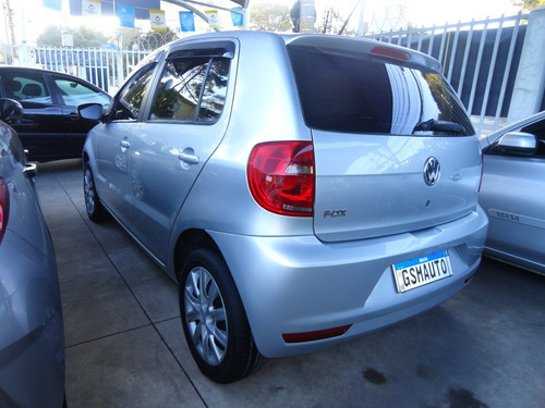 Imagem 4 de 11 de Volkswagen Fox 1.6 Vht Total Flex 5p