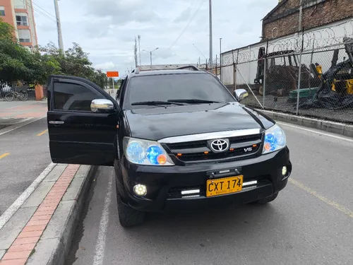 Toyota Fortuner 4.0 Sr5