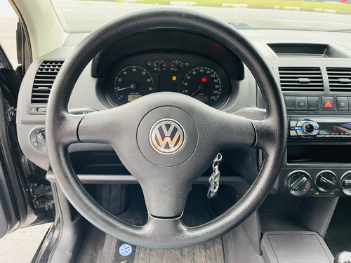Imagem 11 de 15 de Volkswagen Polo Sedan 1.6 8v Gasolina 4p Manual