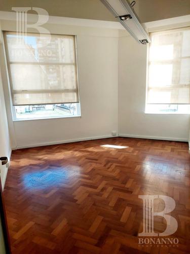 Venta Impecable Departamento 4 Amb En Maipu Y Viamonte