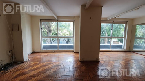 Imagen 7 de 29 de Gran Local En Venta Con Potencial Institucional O De Viviendas