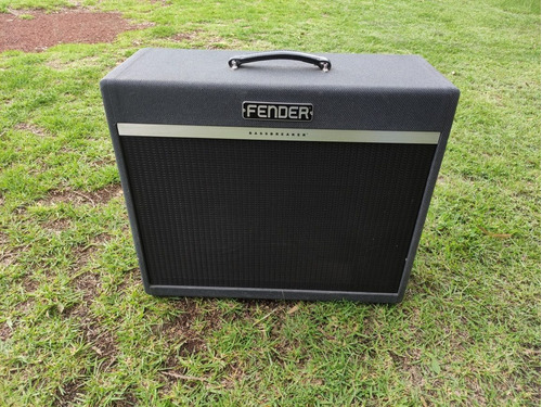 Gabinete Fender Bassbreaker 2x12 300 Watts 