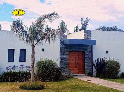 3429ml- Casa En Venta En Santa Irene, Comarcas De Lujan
