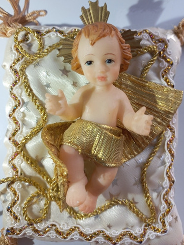 Imagen 2 de 3 de Niño Jesús Con Corona Y Cojín. Santini. Alabastro. 10 Cm