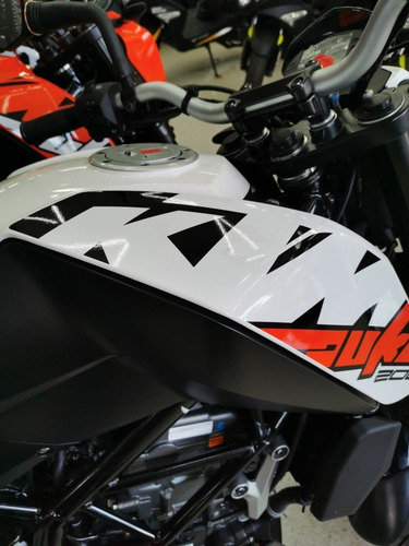 Imagen 10 de 12 de Ktm 200 Duke