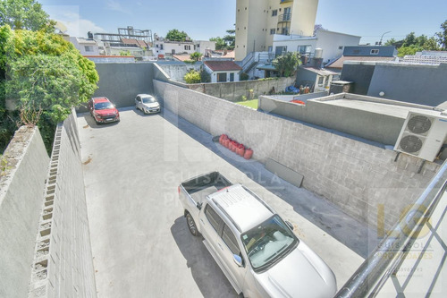 Imagen 24 de 30 de Importante Local Y Oficinas En Venta Y Alquiler En Quilmes Sobre Avenida Andres Baranda