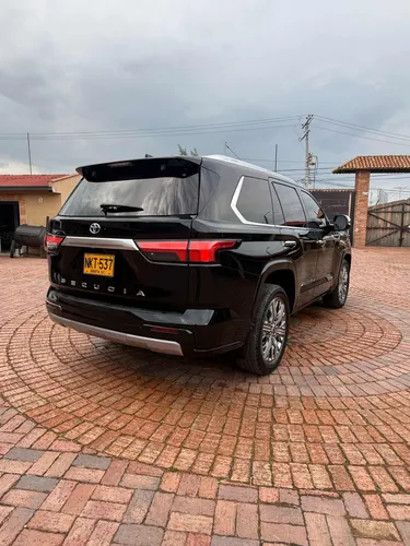 Toyota Sequoia 3.5 V6 Capstone