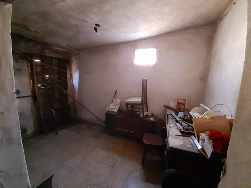 Imagen 10 de 21 de Casa De 3 Dormitorios Con Patio En Pasaje Echevarria 542