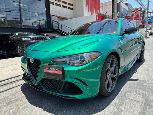 Alfa Romeo Giulia 2.9l Quadrifoglio V6 Bi-turbo At