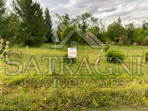 Imagen 2 de 18 de Terreno - Barrio La Dolly