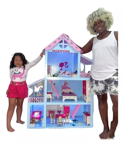 Casa grande Barbie MDF 1.30 Altura , completa, nome e luz