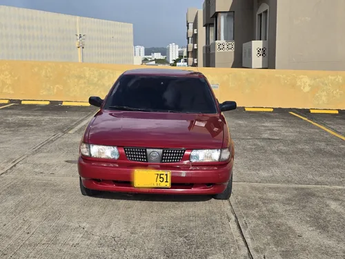 Nissan Sentra 1.6 B13 Lujo
