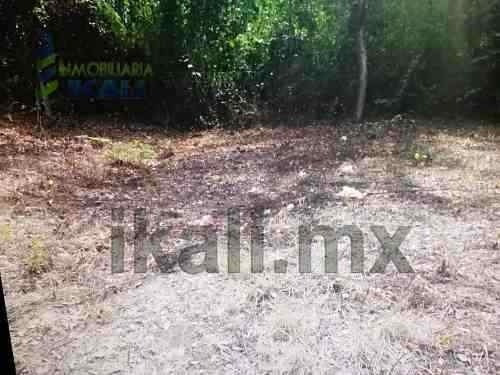 Imagen 2 de 12 de Venta De Terreno 500 M² Col. Guadalupe Victoria Poza Rica Veracruz. Cuenta Con Un Frente De 18.19 M² Y Una Profundidad De 27.47 M². El Terreno Se Encuentra En La Parte Alta Y Tiene Buena Vista Para C