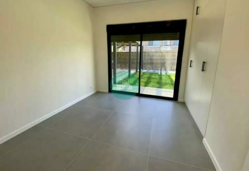Venta Casa 4d A Estrenar Golf Punta A Metros Del Mar