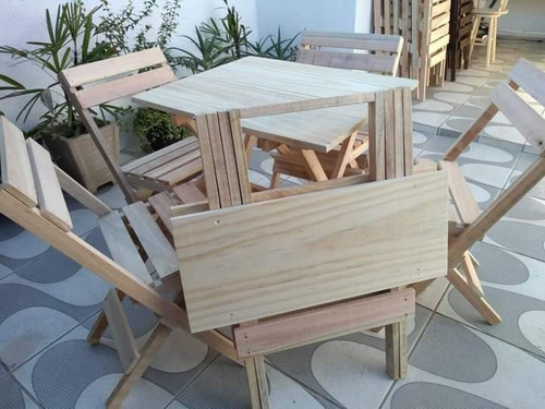 Imagem 3 de 3 de Descriçãojogo De Mesa Em Madeira Jk Com Cadeiras Dobráveis