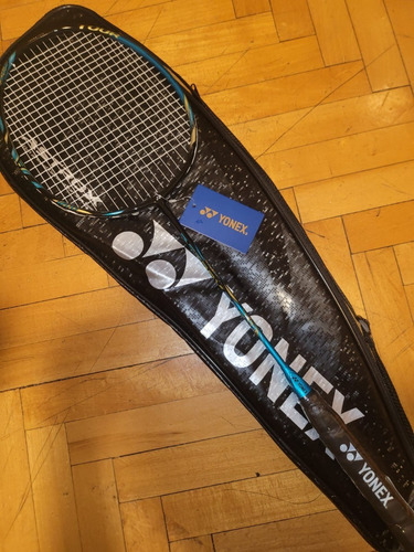 Imagen 4 de 4 de Raquetas De Badminton Yonex Astrox 88s Carbono Profesonal 4u