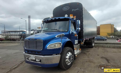 Tractocamion  Freightliner M2 106 