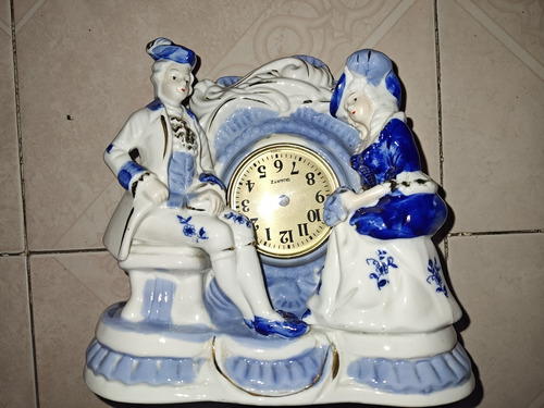 Reloj De Mesa De Porcelana