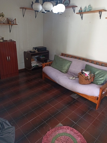Imagen 6 de 12 de Chalet En Venta En Villa Insuperable A Reciclar
