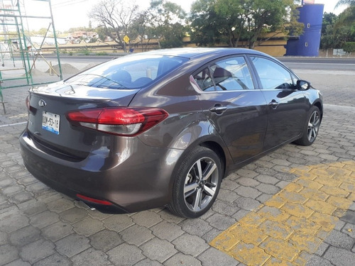 Imagen 6 de 15 de Kia Forte 2.0 Sx At 2017