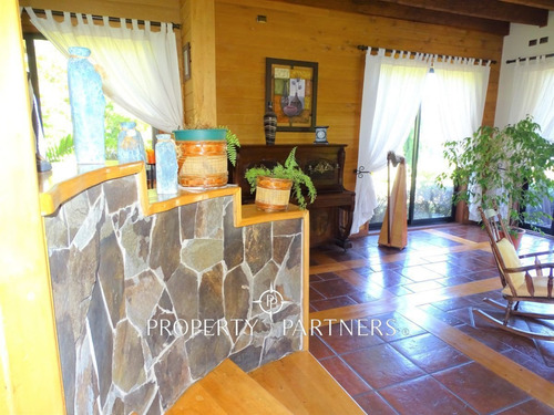 Imagen 7 de 30 de Espectacular Casa En Pucón, Con Vista Al Volcan Y Lago Villa