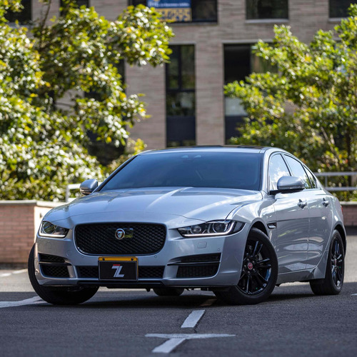 Jaguar Xe Prestige 2.0t
