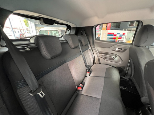 Imagen 17 de 22 de Nuevo Citroen C3 Eat6 First Edition Automatico 2022
