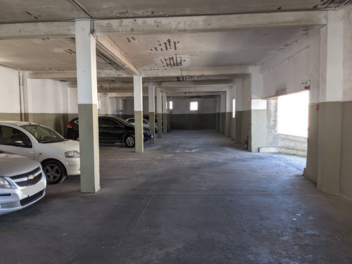 Imagen 7 de 27 de Venta Parking Y Oficinas Con Renta En Ciudad Vieja