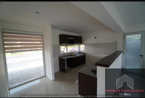 Imagen 6 de 16 de Moderna Casa En Barrio Santa Juana
