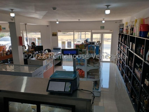 Imagen 2 de 11 de Negocio En Venta En Buena Zona De Punto Fijo