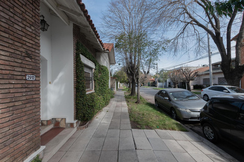 Olivos Golf - Gutierrez 2900 - Casa De 4 Amb. Con Jardín Y Pileta