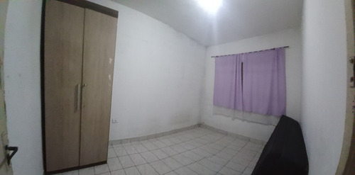 Sobrado À Venda Com Amplo Terreno!
