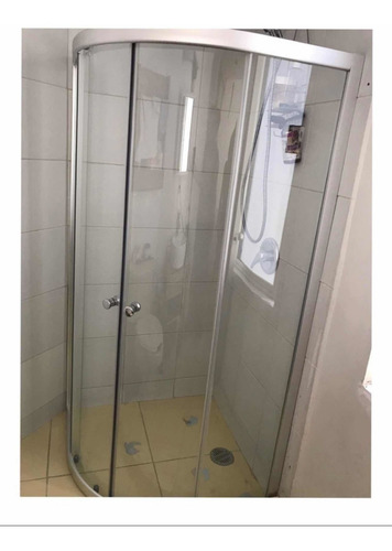 Imagen 2 de 5 de Cabina De Baño Ovalada 90x90 Cristal Templado 6mm