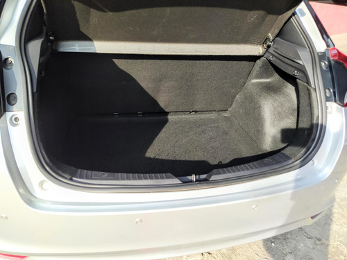 Imagem 14 de 14 de Yaris Xl 1.3 Flex 16v 5p Aut.