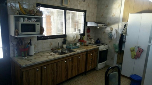 Imagen 8 de 17 de Casa En Venta En Ramos Mejía