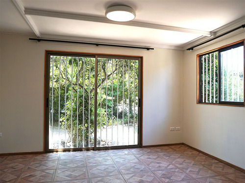Condominio Con 2 Casas En Limache.