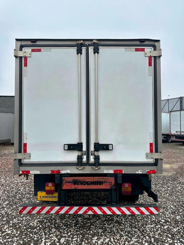 Ford Cargo 815 2007 Baú Refrigerado 4,00 Mts