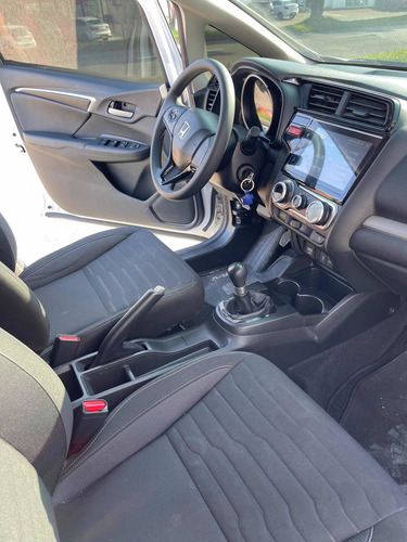 Imagen 10 de 15 de Honda Wr-v 2022 1.5 Lx-mecanica 2022