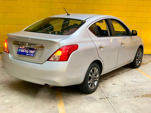 Nissan Versa Sl 1.6 Prata Impecável Metro Vila Prudente