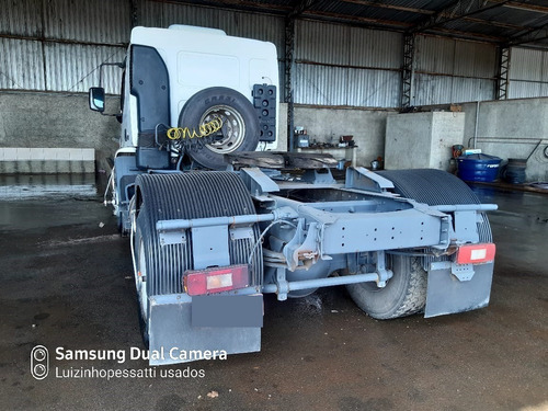 Imagem 5 de 15 de Caminhão Volvo Vm 310 4x2 Cabine Leito Pneus Ótimos 2008